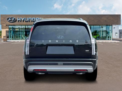 New 2026 Hyundai Ioniq 9 SE AWD/4WD image 6