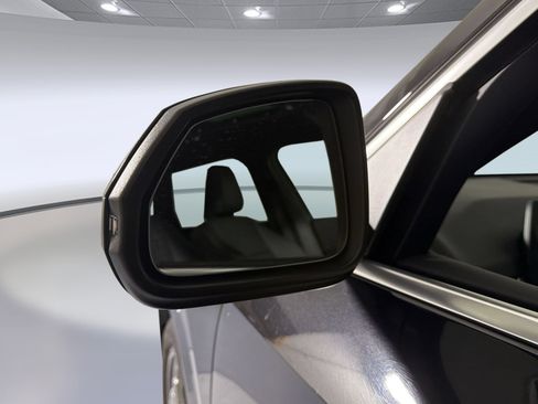 Used 2025 BMW X1 xDrive28i AWD/4WD image 3