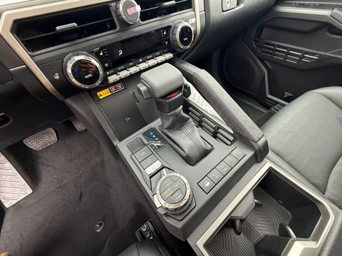 New 2026 Toyota Tacoma 4x4 Double Cab image 7