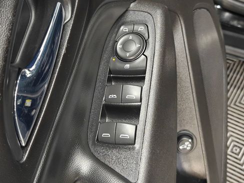 Used 2018 Chevrolet Equinox LT FWD image 41