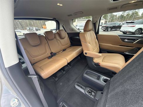 Certified 2025 INFINITI QX80 Sensory image 30