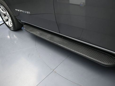 Used 2022 Jeep Wagoneer Series II image 36