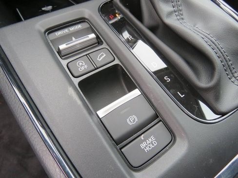 Used 2024 Honda CR-V EX-L image 13