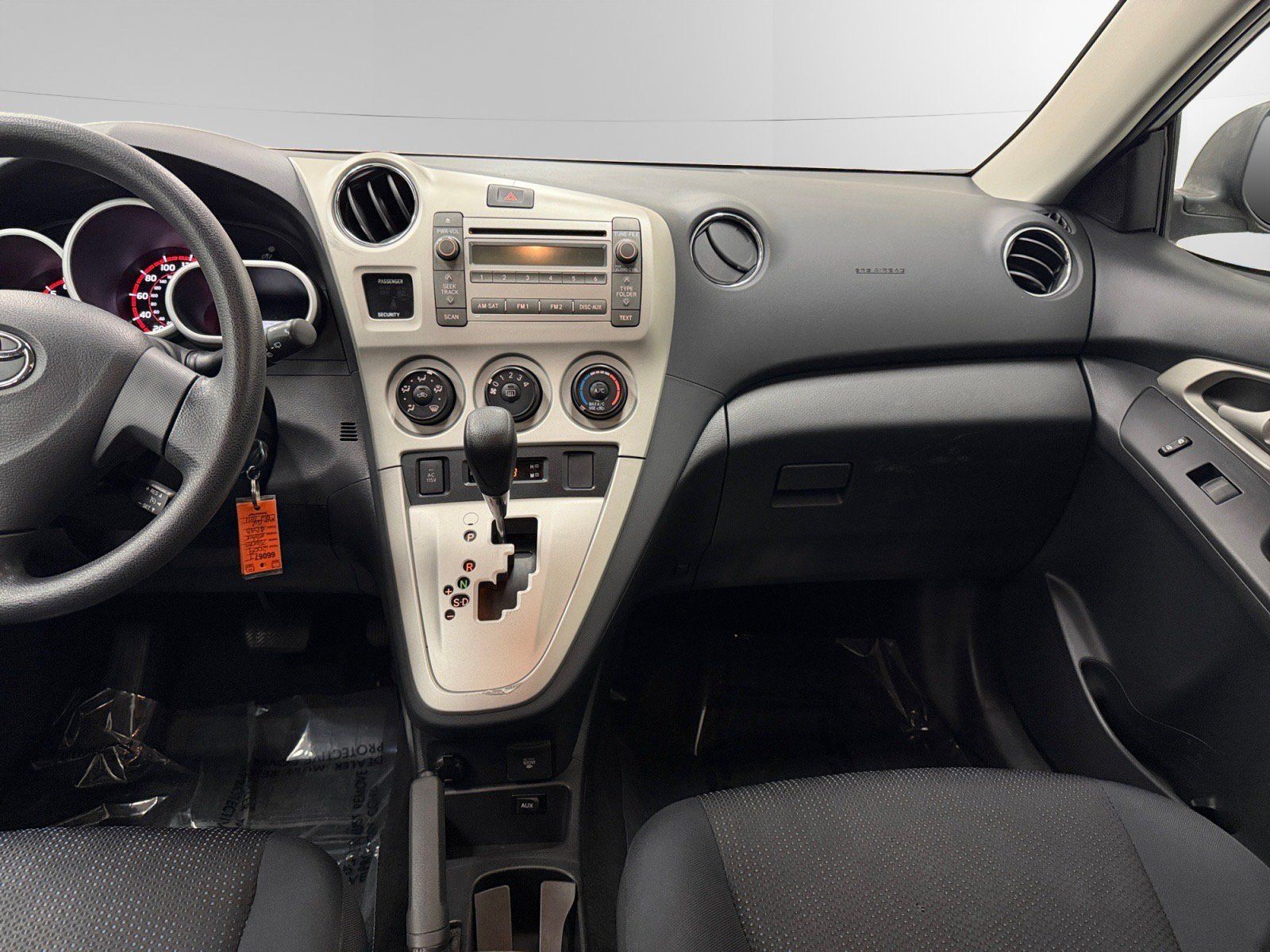Used 2009 Toyota Matrix S w/ All Weather Guard Pkg FWD image 11