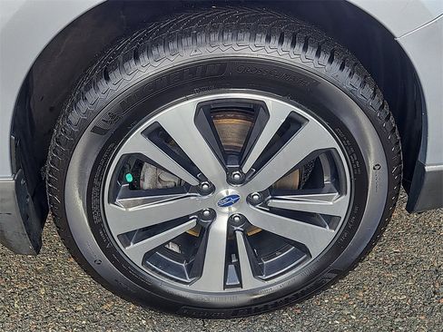 Used 2019 Subaru Outback 2.5i Limited image 9