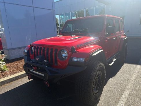 Used 2021 Jeep Wrangler Unlimited Rubicon w/ Xtreme Recon 35" Tire Package AWD/4WD image 3