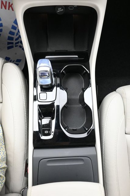 Used 2025 Volvo XC40 B5 Ultra w/ Climate Package AWD/4WD image 11