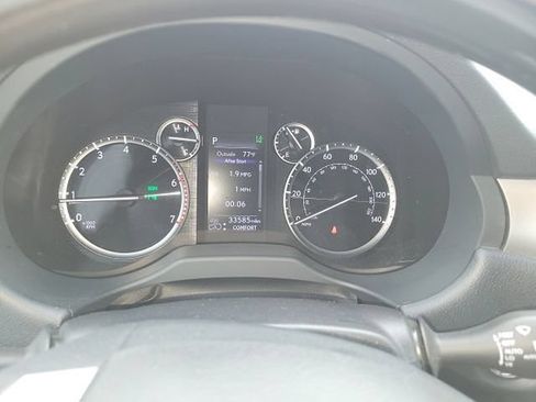 Used 2023 Lexus GX 460 Luxury w/ Sport Design Package AWD/4WD image 20