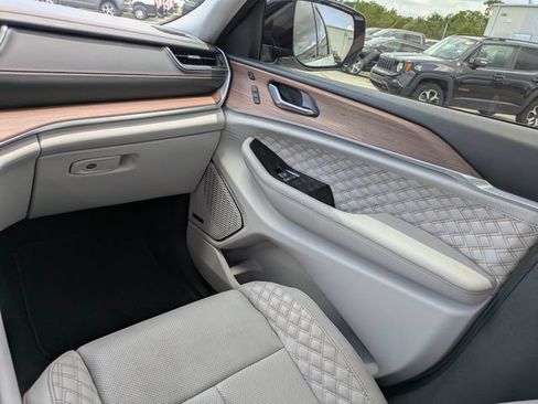 Certified 2022 Jeep Grand Cherokee L Summit w/ Advanced Protech Group IV AWD/4WD image 13
