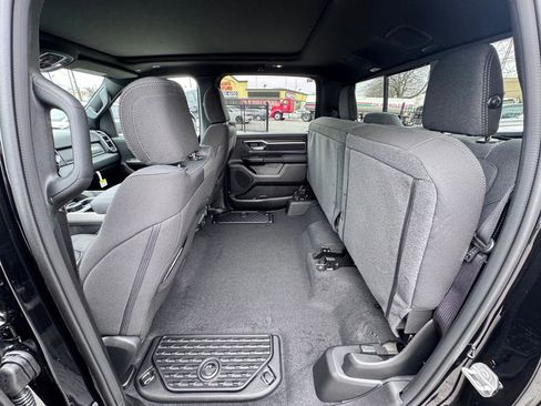 New 2026 RAM 1500 Big Horn AWD/4WD image 16