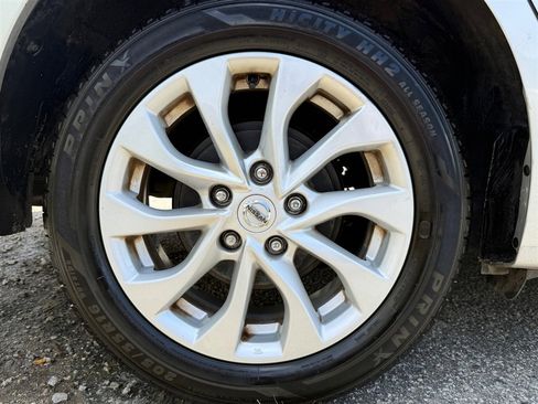 Used 2019 Nissan Sentra SV FWD image 35