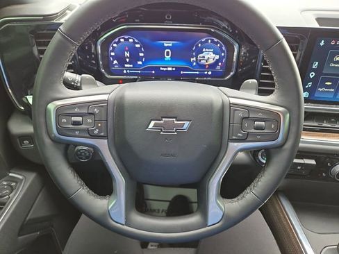 Used 2025 Chevrolet Silverado 1500 LT Trail Boss w/ Protection Package AWD/4WD image 17