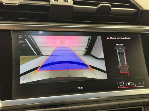 Used 2025 Audi Q3 2.0T Premium image 23