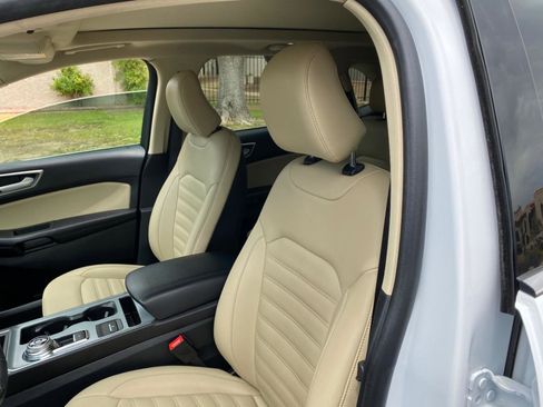 Used 2021 Ford Edge SEL w/ Convenience Package FWD image 29