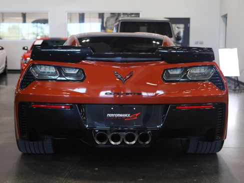 Used 2016 Chevrolet Corvette Z06 w/ 3LZ Preferred Equipment Group RWD image 5