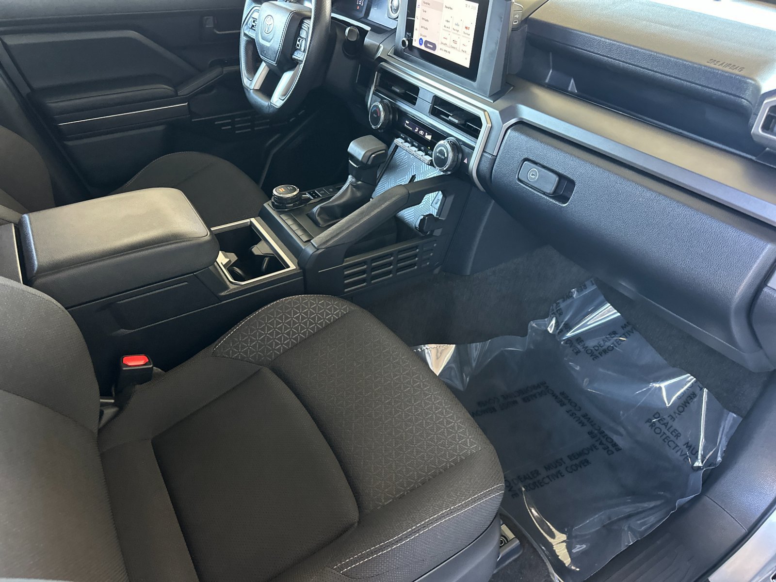 Used 2025 Toyota 4Runner SR5 AWD/4WD image 15