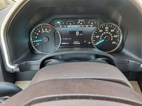 Used 2020 Ford F150 Lariat w/ Equipment Group 502A Luxury image 13