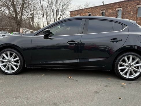 Used 2017 MAZDA MAZDA3 Touring image 5
