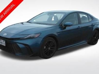 Used 2025 Toyota Camry SE