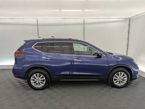 Used 2018 Nissan Rogue SV AWD/4WD image 7