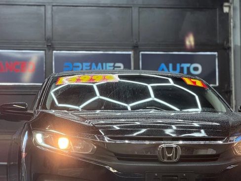 Used 2017 Honda Civic EX image 4