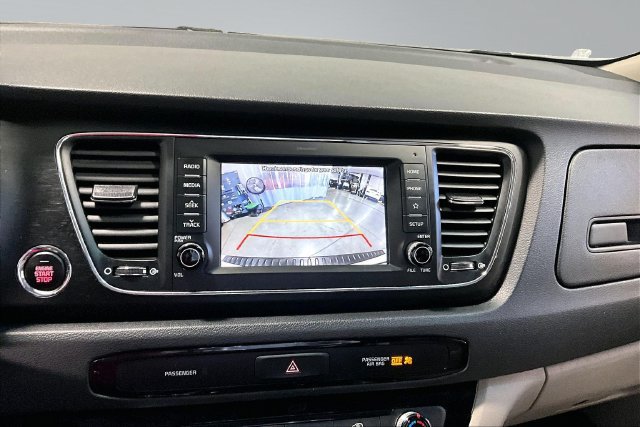 Used 2019 Kia Sedona EX FWD image 14