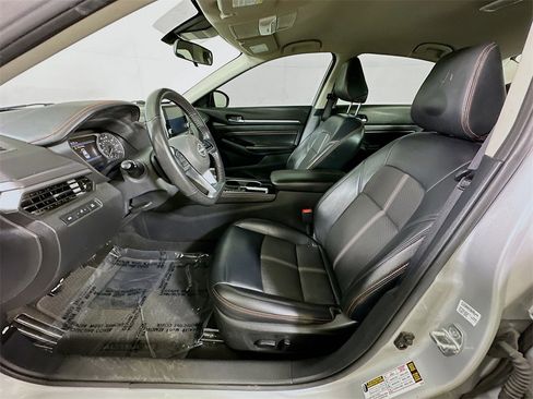 Used 2023 Nissan Altima 2.5 SR image 13