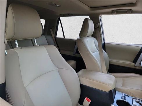 Used 2022 Toyota 4Runner SR5 Premium w/ Moonroof Package AWD/4WD image 14