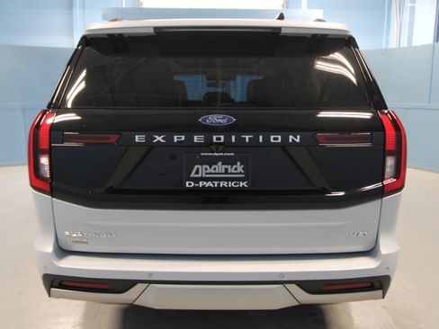 New 2026 Ford Expedition Max Platinum AWD/4WD image 30