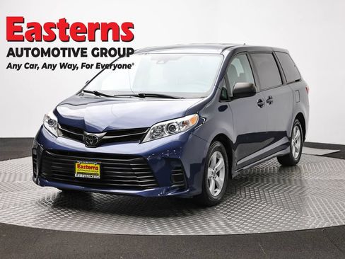 Used 2020 Toyota Sienna L FWD image 1