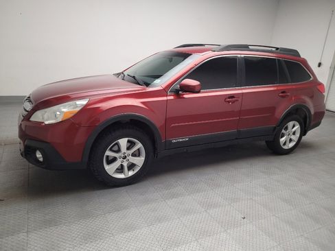 Used 2014 Subaru Outback 3.6R Limited w/ Accessory Value Package (OYZ) AWD/4WD image 2
