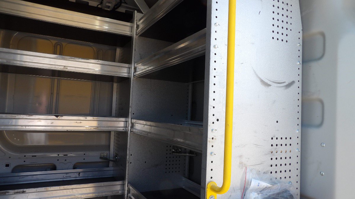 Used 2022 Ford Transit 250 Medium Roof AWD image 32