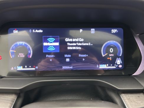 Used 2023 Jeep Grand Cherokee Overland w/ Luxury Tech Group IV AWD/4WD image 18