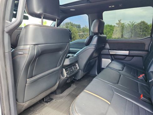 Used 2024 Ford F250 Platinum AWD/4WD image 15