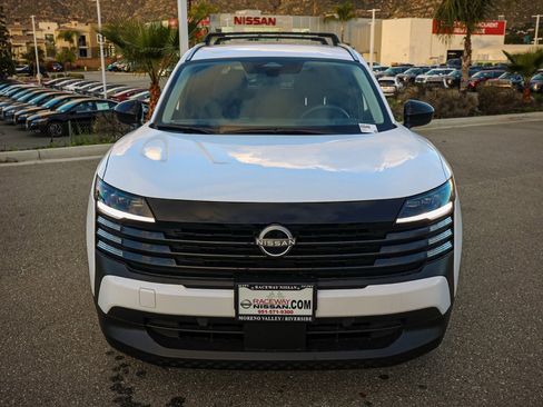 New 2026 Nissan Kicks SV image 9