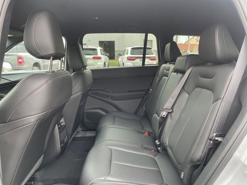 New 2026 Jeep Cherokee Limited image 11