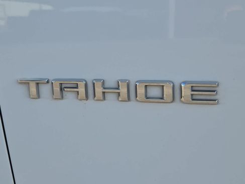 Used 2022 Chevrolet Tahoe Premier AWD/4WD image 11