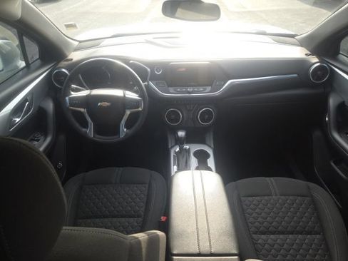 Used 2019 Chevrolet Blazer LT AWD/4WD image 25