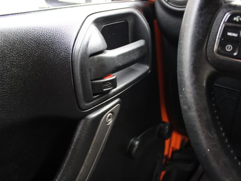 Used 2012 Jeep Wrangler Sport w/ Connectivity Group image 21