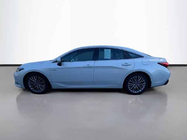 Used 2020 Toyota Avalon Limited w/ All Weather Liner Package FWD image 4