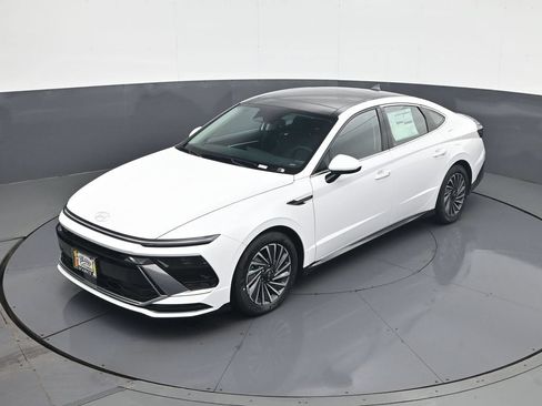 New 2026 Hyundai Sonata SEL FWD image 13