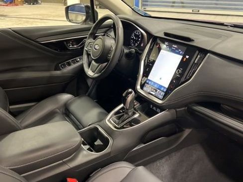 Certified 2025 Subaru Outback Limited image 9
