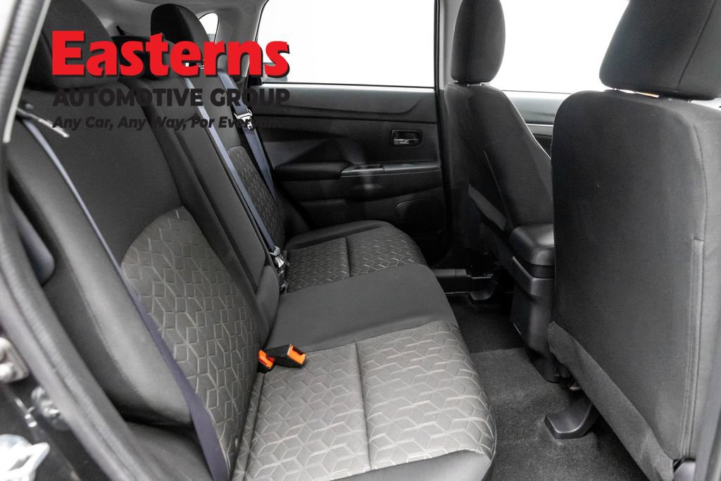 Used 2025 Mitsubishi Outlander Sport LE AWD/4WD image 23