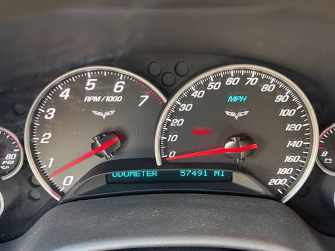 Used 2007 Chevrolet Corvette Coupe w/ Preferred Equipment Group image 18