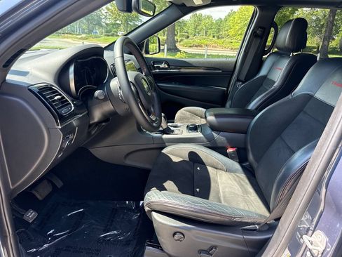 Used 2021 Jeep Grand Cherokee Trailhawk w/ Premium Lighting Group AWD/4WD image 12