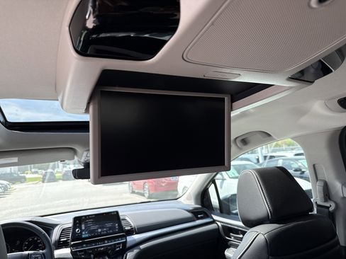 Used 2025 Honda Odyssey Touring image 29