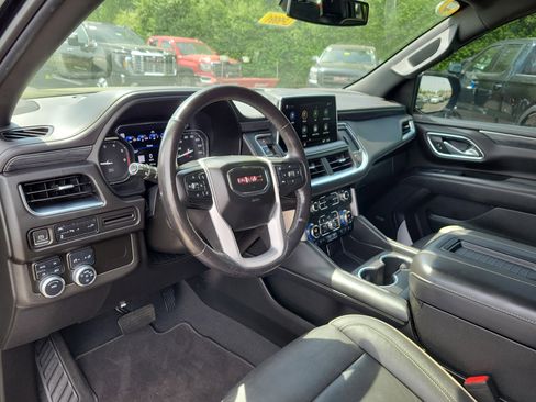 Used 2021 GMC Yukon XL SLT w/ SLT Premium Package AWD/4WD image 18