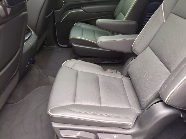 Used 2023 Cadillac Escalade ESV Premium Luxury AWD/4WD image 22