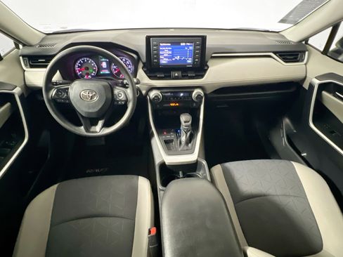 Used 2022 Toyota RAV4 XLE w/ Convenience Package image 30