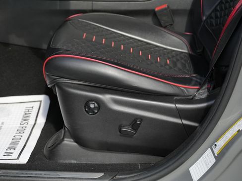 Used 2024 Dodge Durango R/T RWD image 18